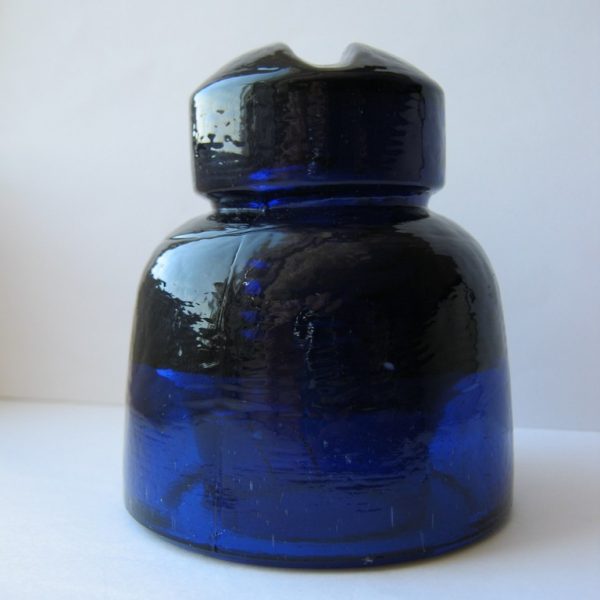 dark blue glass insulator
